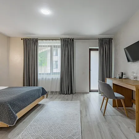 Otel Premium & Bukovel