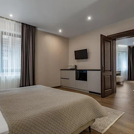 Hotel Premium &